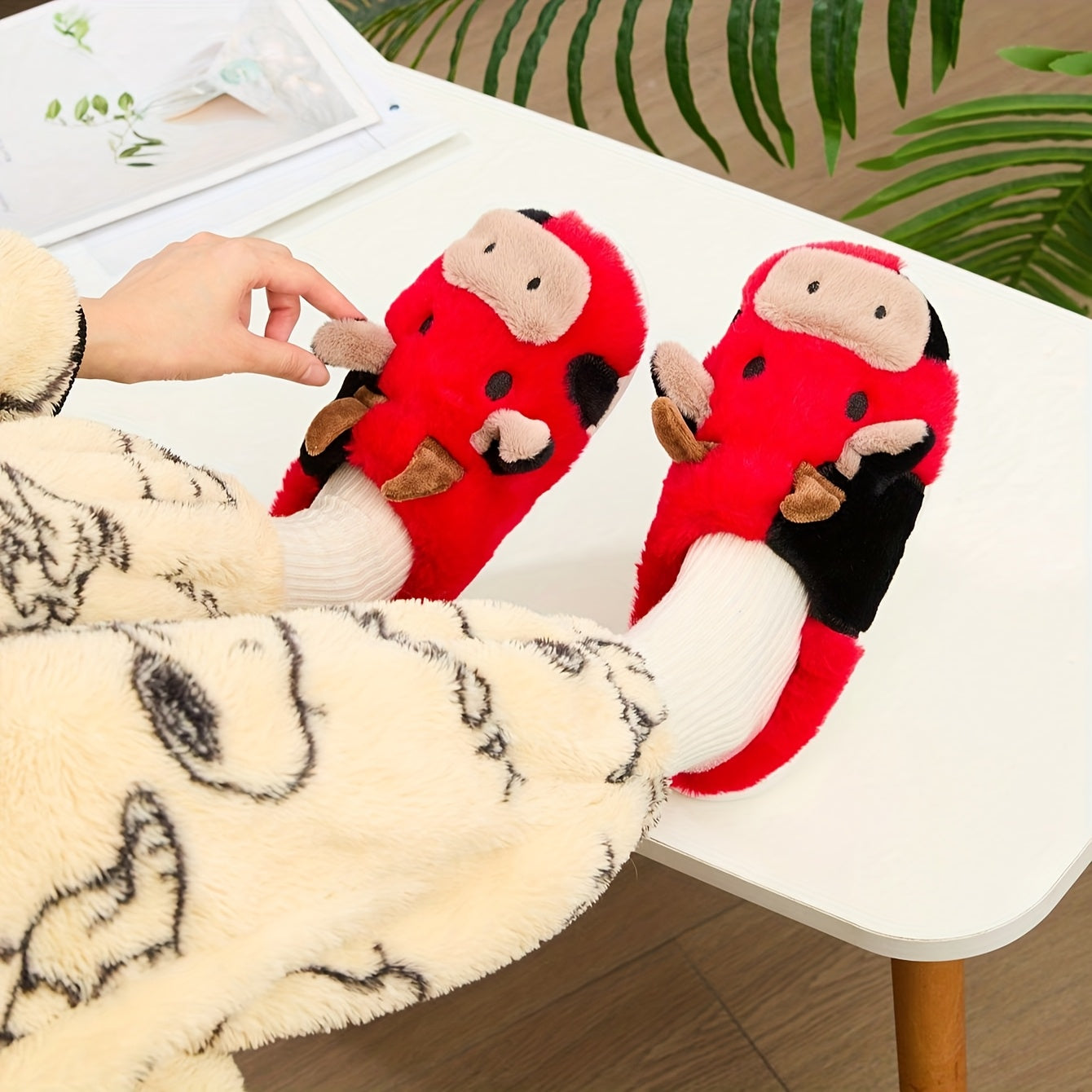 Cozy Home Cute Cartoon Cow Plush Half-Wrap Slippers, Couple's Matching Thickened Warm